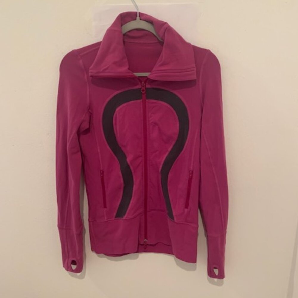 lululemon magenta pink fuchsia jacket size 4